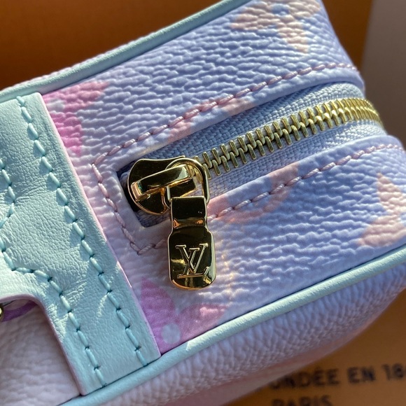 ‼️SOLD ‼️LV Wapity Case Sunrise Pastel - Picture 8 of 14